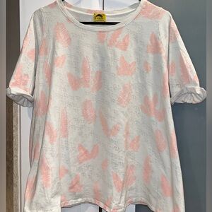 Pretty Kealopiko White & Pink Top.